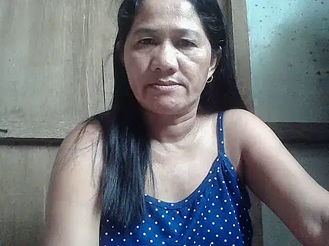 Snapshot of hotmama_063 chatting on 07-10-26, 01:54 hotmama 063 online show from 07-10-26, 01:54