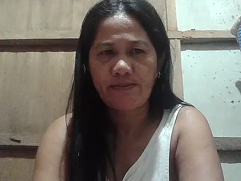Snapshot of hotmama_063 chatting on 07-22-26, 10:12 hotmama 063 online show from 07-22-26, 10:12