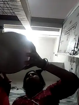 LUCKY cut online show from 03-22-26, 07:45