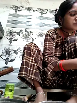 LUCKY cut online show from 04-06-26, 03:37