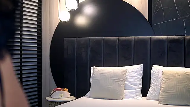 KylieKroftt online show from 03-06-26, 08:49