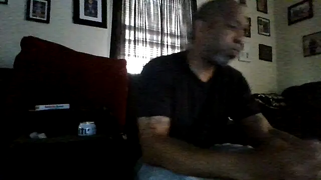 Snapshot of Bbcscottie77 chatting on 06-05-26, 08:25 Bbcscottie77 online show from 06-05-26, 08:25