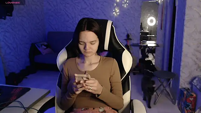 Kitti study online show from 10-05-25, 12:36