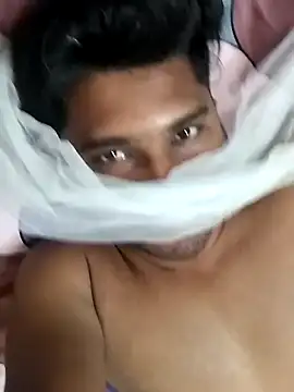 Snapshot of milkyseduce chatting on 09-19-25, 04:58 milkyseduce online show from 09-19-25, 04:58