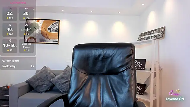 sofiapalacioss online show from 04-16-26, 09:39