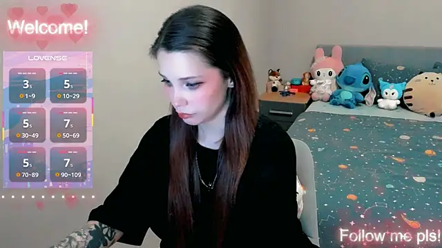 Snapshot of Kitten_Alissa chatting on 05-12-26, 11:29 Kitten Alissa online show from 05-12-26, 11:29