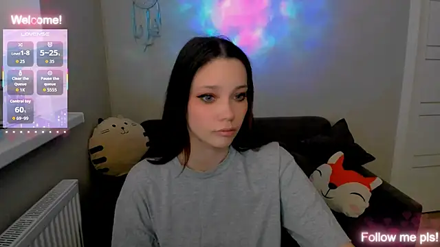 Snapshot of Kitten_Alissa chatting on 05-20-26, 01:06 Kitten Alissa online show from 05-20-26, 01:06