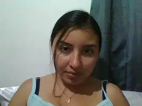 Snapshot of _Romilly_ chatting on 10-22-25, 02:34  Romilly  online show from 10-22-25, 02:34