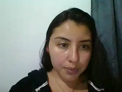 Snapshot of _Romilly_ chatting on 10-26-25, 03:23  Romilly  online show from 10-26-25, 03:23
