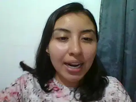 Snapshot of _Romilly_ chatting on 10-31-25, 02:34  Romilly  online show from 10-31-25, 02:34