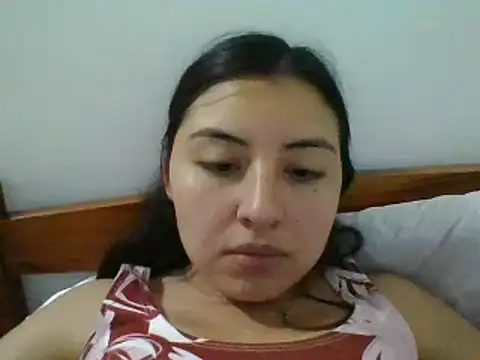 Snapshot of _Romilly_ chatting on 05-02-26, 02:38 Romilly online show from 05-02-26, 02:38