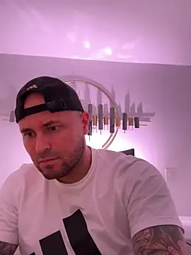 joshmahe online show from 10-08-25, 04:43