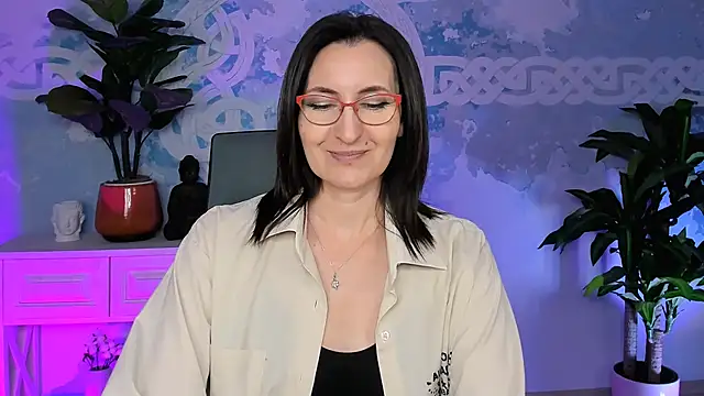 UnaTerra online show from 11-14-25, 09:19