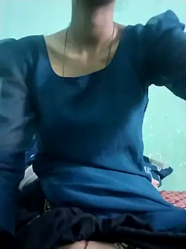 Snapshot of Pooja_cute chatting on 10-08-25, 06:55 Pooja cute online show from 10-08-25, 06:55