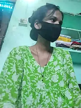 Snapshot of Pooja_cute chatting on 10-09-25, 10:13 Pooja cute online show from 10-09-25, 10:13