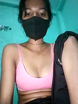 Snapshot of Pooja_cute chatting on 10-12-25, 08:19 Pooja cute online show from 10-12-25, 08:19