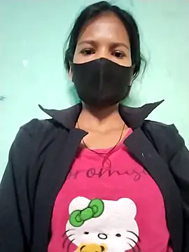 Snapshot of Pooja_cute chatting on 10-16-25, 01:39 Pooja cute online show from 10-16-25, 01:39