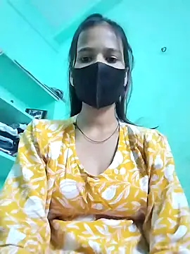 Snapshot of Pooja_cute chatting on 10-17-25, 06:38 Pooja cute online show from 10-17-25, 06:38