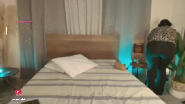 ViolettGomez 93 online show from 11-30-25, 04:27