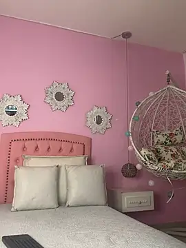 Snapshot of CannelaSmith chatting on 01-17-26, 06:33 CannelaSmith online show from 01-17-26, 06:33