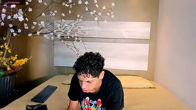 Mycandyfor You online show from 09-28-25, 02:33