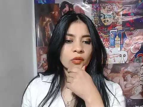 ValerieLove  online show from 10-03-25, 07:22