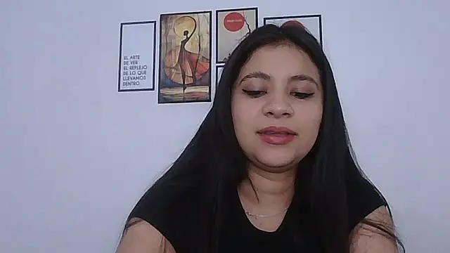 Snapshot of ValerieLove_ chatting on 03-24-26, 12:43 ValerieLove online show from 03-24-26, 12:43