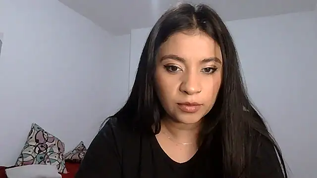 Snapshot of ValerieLove_ chatting on 03-28-26, 08:41 ValerieLove online show from 03-28-26, 08:41