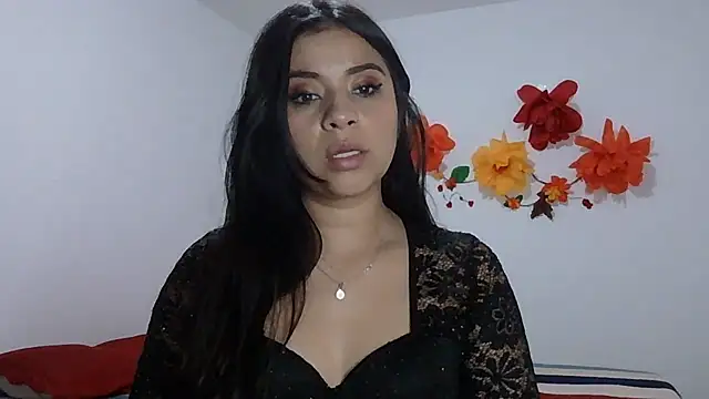 Snapshot of ValerieLove_ chatting on 05-20-26, 10:54 ValerieLove online show from 05-20-26, 10:54