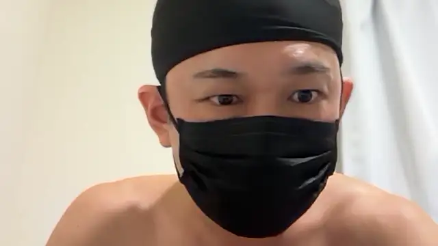 Snapshot of eru2025 chatting on 09-12-25, 05:13 eru2025 online show from 09-12-25, 05:13