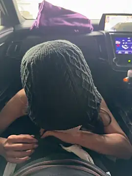 Snapshot of eru2025 chatting on 10-24-25, 05:37 eru2025 online show from 10-24-25, 05:37