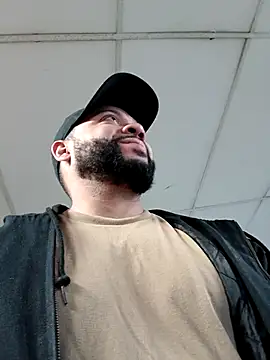 tripping385 online show from 10-04-25, 01:09