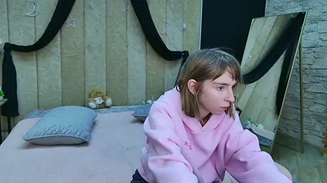 Beverly Gomes online show from 03-05-26, 03:41