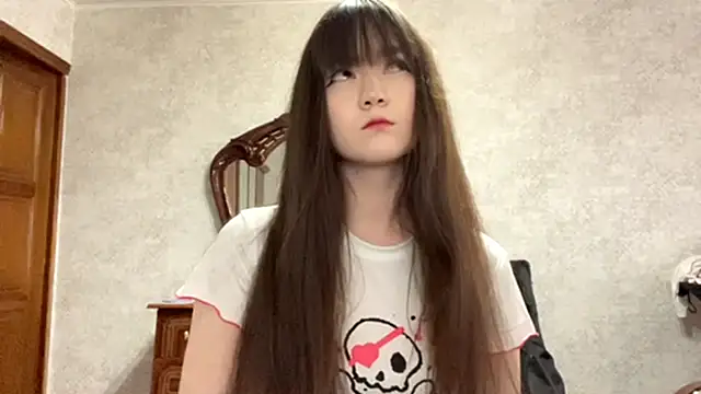 Snapshot of Pikmigirl18 chatting on 10-12-25, 09:41 Pikmigirl18 online show from 10-12-25, 09:41