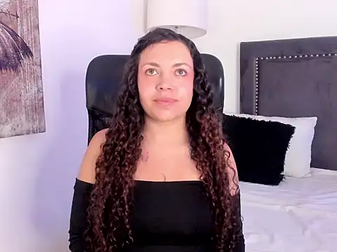 Snapshot of RubyStrong chatting on 03-10-26, 02:11 RubyStrong online show from 03-10-26, 02:11