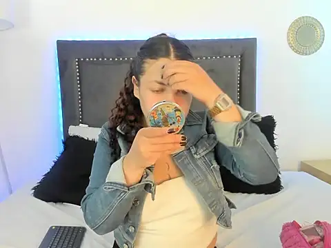 Snapshot of RubyStrong chatting on 04-14-26, 07:20 RubyStrong online show from 04-14-26, 07:20