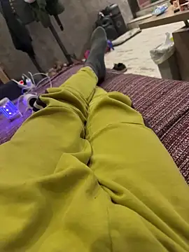 Snapshot of ruberofre chatting on 11-03-25, 11:59 ruberofre online show from 11-03-25, 11:59