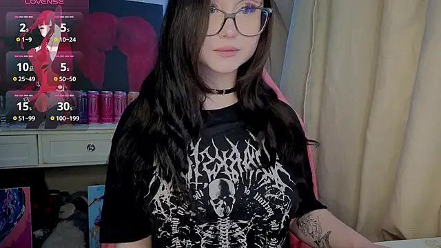 Snapshot of hornyprincess19 chatting on 04-08-26, 06:13 hornyprincess19 online show from 04-08-26, 06:13