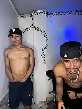 Snapshot of Owen_Benkosky chatting on 10-29-25, 03:09 Owen Benkosky online show from 10-29-25, 03:09