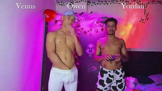 Snapshot of Owen_Benkosky chatting on 12-05-25, 03:04 Owen Benkosky online show from 12-05-25, 03:04