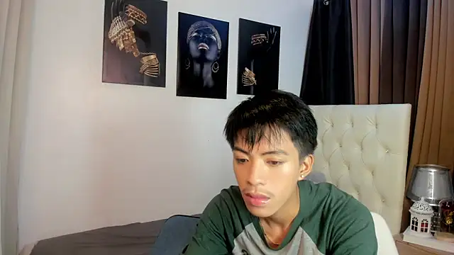 Snapshot of KentAivan chatting on 09-23-25, 05:05 KentAivan online show from 09-23-25, 05:05