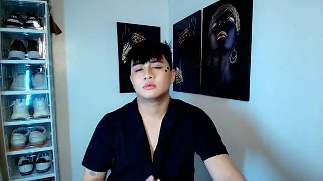 Snapshot of KentAivan chatting on 09-28-25, 11:32 KentAivan online show from 09-28-25, 11:32