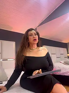 Snapshot of Samantha_Milf__ chatting on 10-11-25, 08:51 Samantha Milf online show from 10-11-25, 08:51