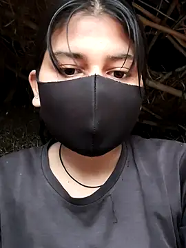 Snapshot of Janvi_Jaitly chatting on 11-19-25, 01:27 Janvi Jaitly online show from 11-19-25, 01:27