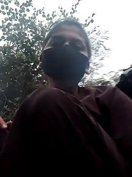 Snapshot of Janvi_Jaitly chatting on 11-26-25, 01:17 Janvi Jaitly online show from 11-26-25, 01:17