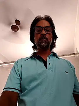 Snapshot of malhotra21 chatting on 09-26-25, 08:40 malhotra21 online show from 09-26-25, 08:40