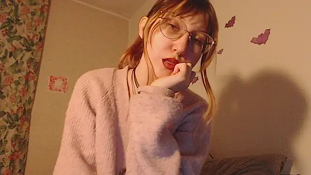 Snapshot of ohmycheryl chatting on 11-12-25, 05:24 ohmycheryl online show from 11-12-25, 05:24