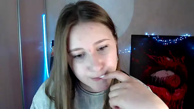 Snapshot of Milka_kamila chatting on 04-23-26, 11:31 Milka kamila online show from 04-23-26, 11:31