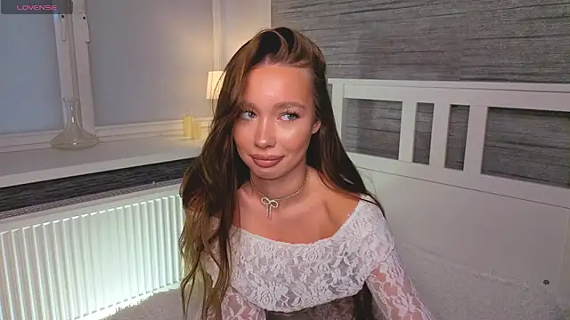 Snapshot of NedraLober chatting on 11-13-25, 07:18 NedraLober online show from 11-13-25, 07:18