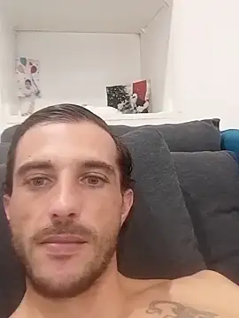 Snapshot of BogossFrench chatting on 09-09-25, 02:27 BogossFrench online show from 09-09-25, 02:27